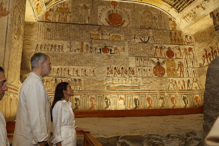 プライベートルクソール西岸終日ツアー寺院と墓