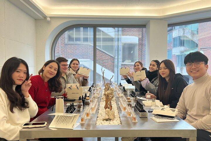 Greedy Scent Yeonnam : Clase personalizada de fabricación de perfumes en Hongdae