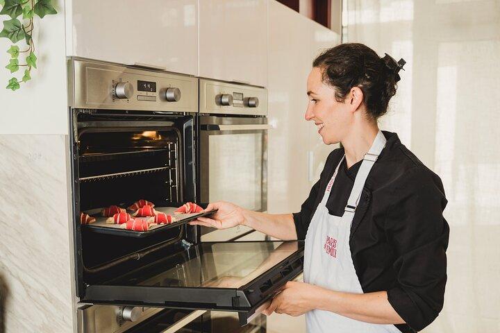 Paris Croissant Baking Class – Emily ufficiale a Parigi