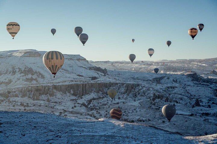 3-Day Private Istanbul & Cappadocia Tour with Flights & Hotel