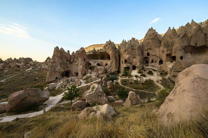 3-Day Private Istanbul & Cappadocia Tour with Flights & Hotel