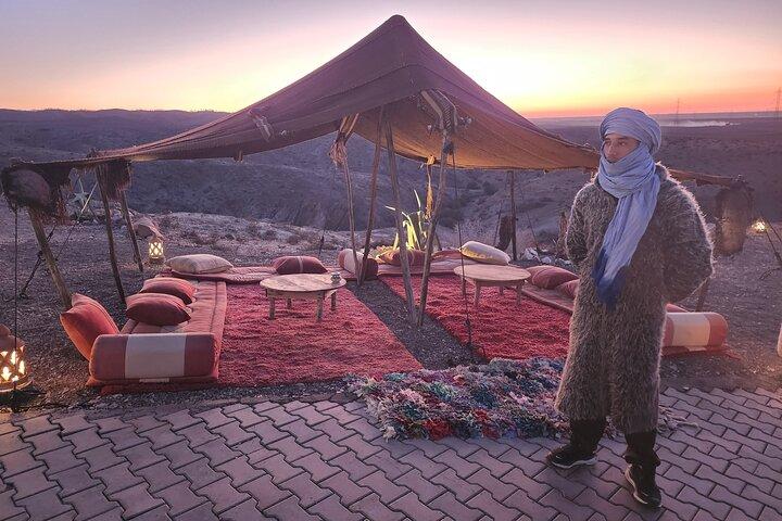 Overnight stay in agafay desert with dinner and traditional show