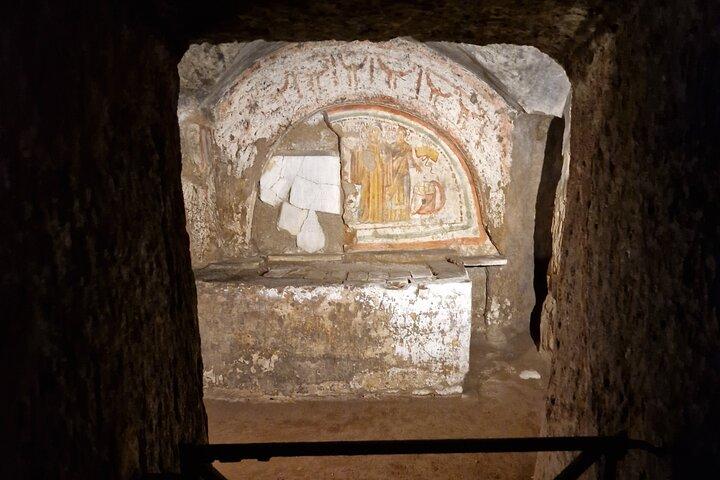 Visite à pied à Catacombs comme le métro le plus cool