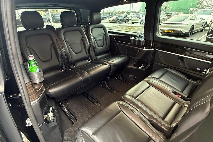 専用車運転手サービスヒースロー空港からロンドンへの送迎