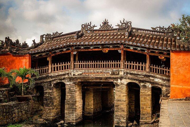 Hoi An Old Town Walking Tour med bådtur og lantern udgivelse