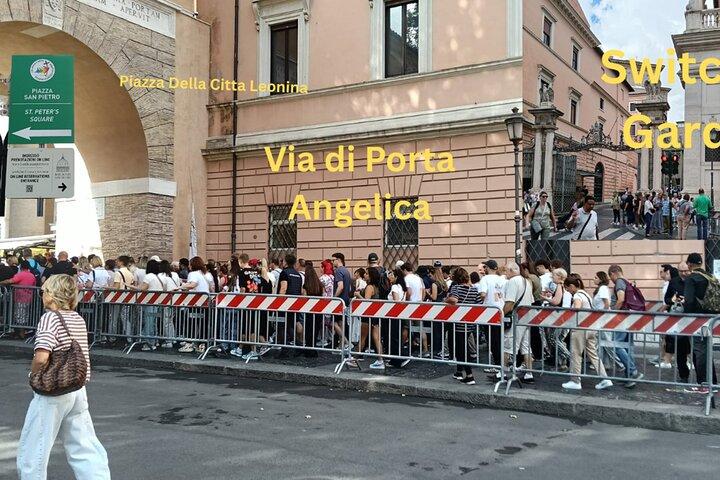 Skip the Line St Peter Basilica Papal Tomb Tomb With Audio Guide