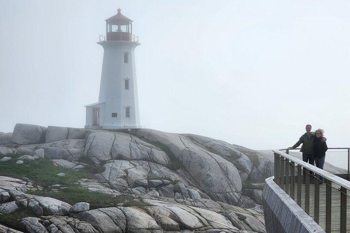 Peggy’s Cove & Fisherman’s Cove: The Small-Group EV Van Tour