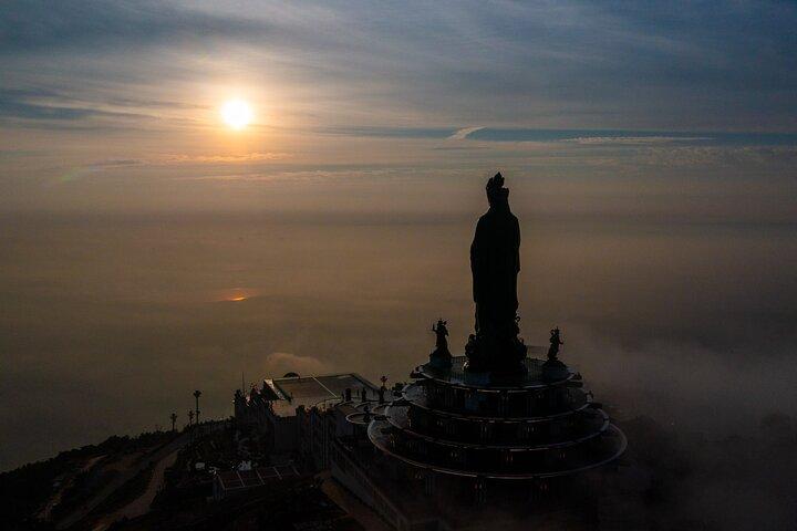 Black Virgin Mountain, Cao Dai Tempel und Cu Chi Tunnel Tour