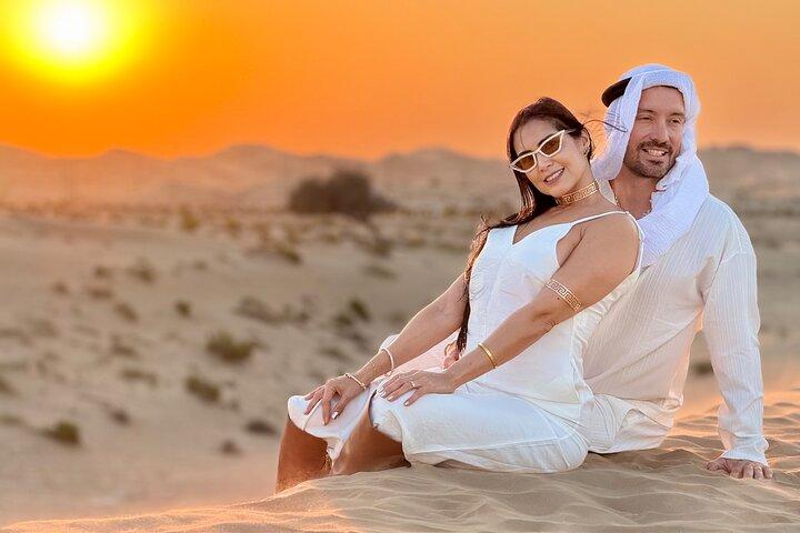 Private Wüstensafari Abu Dhabi mit Kamelritt & Sandboarding