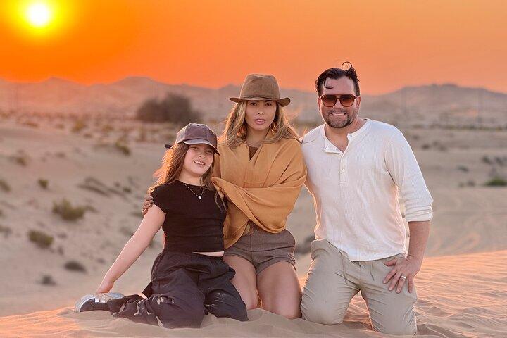 Private Wüstensafari Abu Dhabi mit Kamelritt & Sandboarding