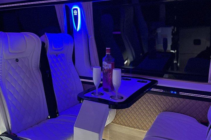*{サントリーニ島ハイライト現地ガイド付きグループツアー}*