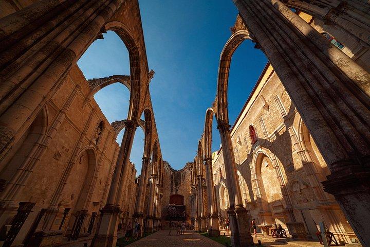 Lisbon Airport Private Transfer with Extra Time & Panoramic Drive