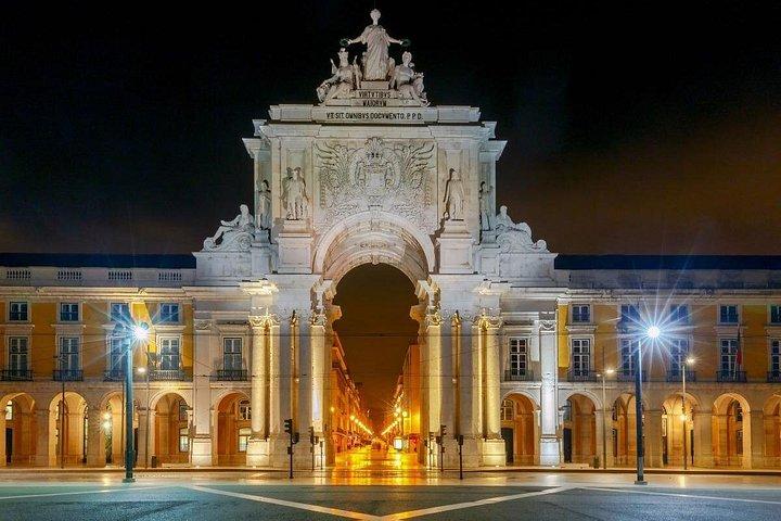 Lisbon Airport Private Transfer with Extra Time & Panoramic Drive