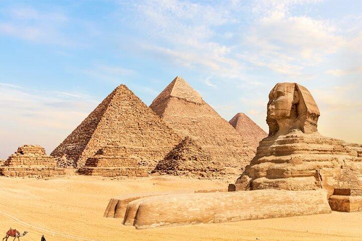Excursion privée d'une journée aux pyramides de Gizeh, au Sphinx et au musée égyptien
