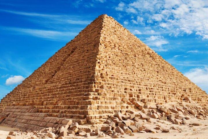 Excursion privée d'une journée aux pyramides de Gizeh, au Sphinx et au musée égyptien