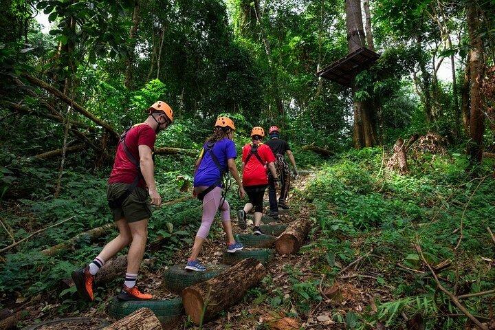 Aventura en tirolina de Khao Lak en Sky Rock