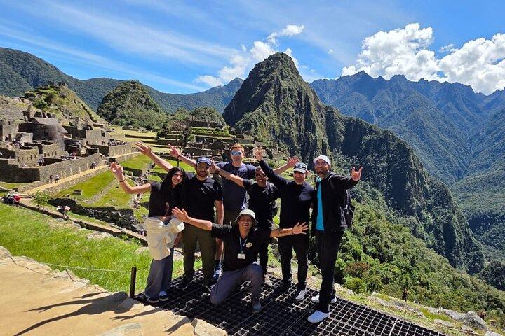 Private Machu Picchu Tour Guide Service
