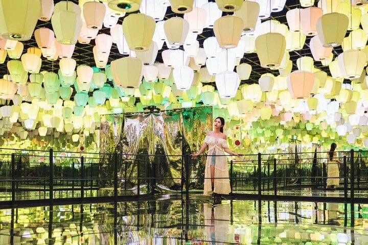 Entrada al espacio artístico de Pado Media en Pattaya