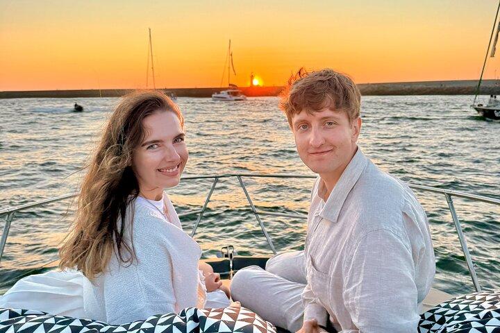 Porto: Cruise langs 6 bruggen op de Douro bij zonsondergang (kleine groep) inclusief drankje