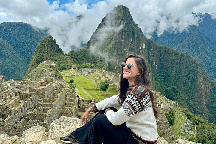 Machu Picchu 2 Day Tour from Cusco by car 2D & 1N