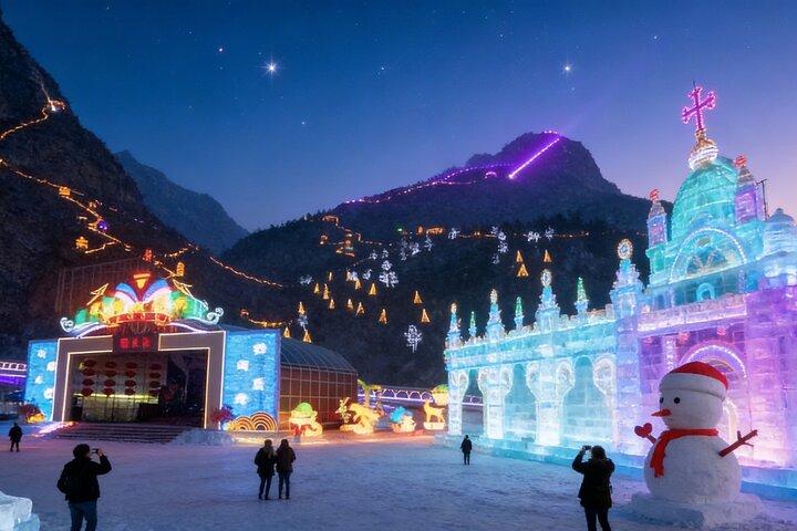 Tour privato di Pechino a Badaling Ski Resort e Longqing Gorge Ice Lantern Festival