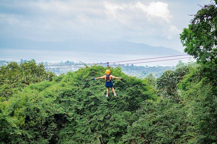 Experiencia de canopy en la selva tropical desde Koh Samui