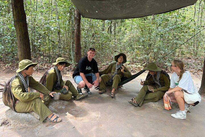 Esplora Cu Chi Tunnels: avventura di mezza giornata
