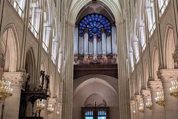 Notre Dame Interior & Île de la Cité Semi Private Guided Tour