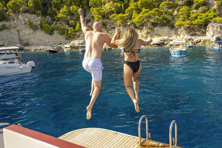 Capri Boat Tour - Snorkling, solnedgång och Blue Grotto från Positano