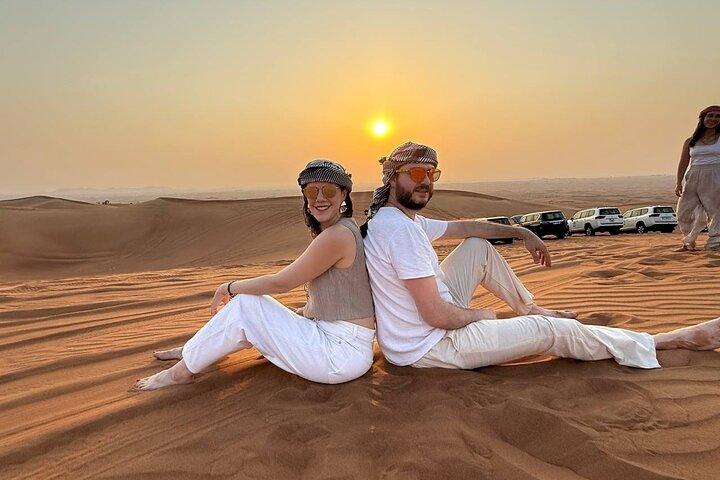 Dubai Evening Desert Safari met pick-up, BBQ & 5 live shows