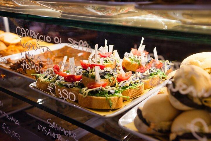 リアルト・バイツ＆スプリッツ ヴェネツィア料理と市場散策ツアー
