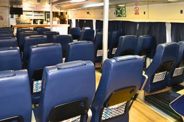 Transporte de Ferry entre Milos e Paros com a SeaJets