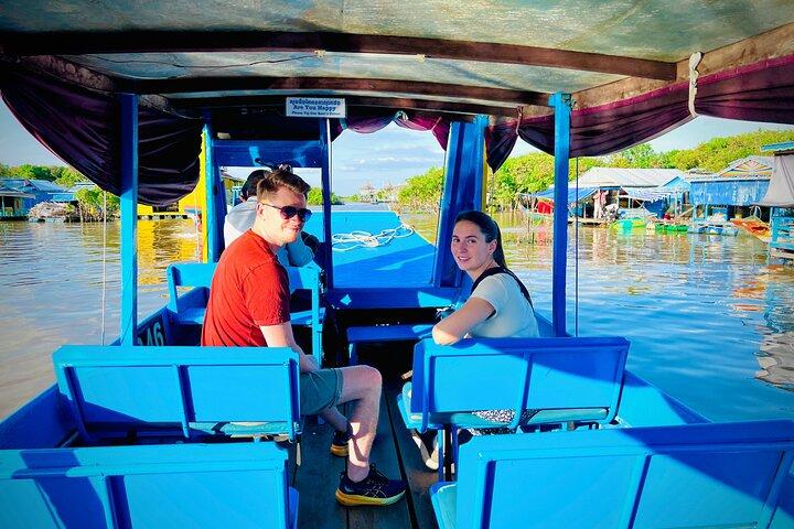 Tour privado pueblo de Kampong Pluk y crucero en barco por Tonle Sap