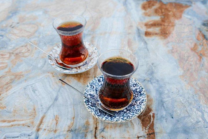 Istanbul Evening Street Food Tour: Karaköy, Pera and Taksim