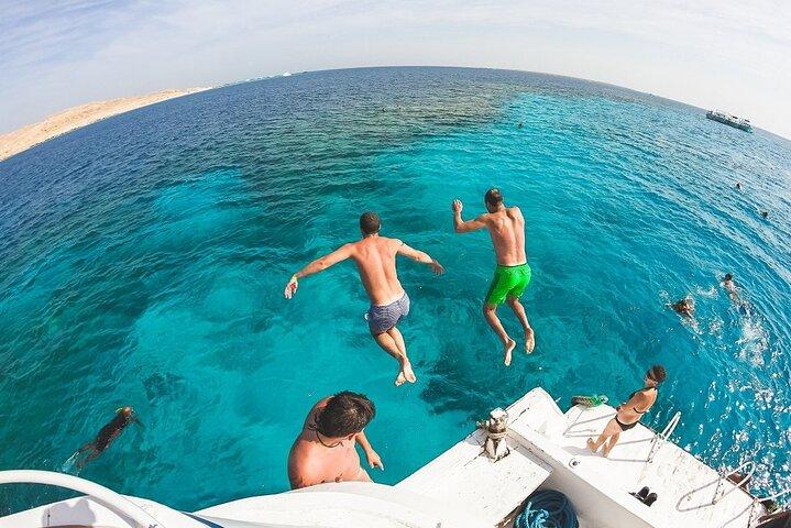 Excursion en catamaran à Cozumel El Cielo avec plongée avec tuba et Kuza Beach Club