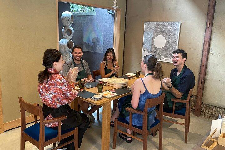 Der ursprüngliche Sushi-Zubereitungskurs in kleiner Gruppe in Kyoto