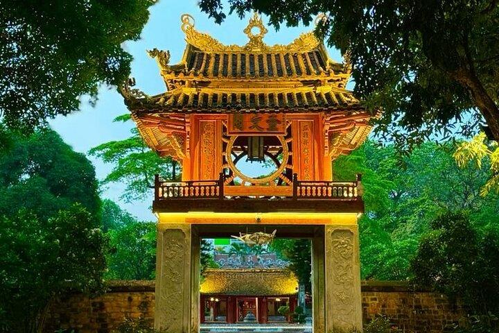 水上人形ショー付きハノイ市内終日ツアー