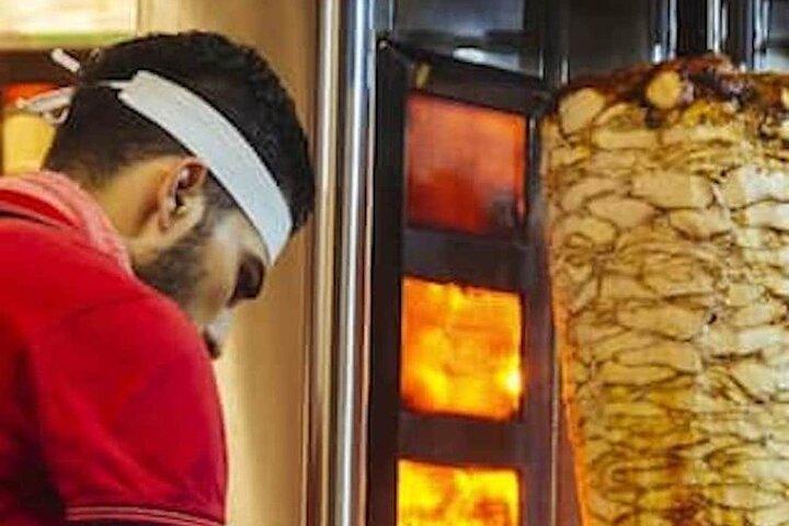 Private Old Dubai Walking Tour : Bastakiya, Souks, Street Food.