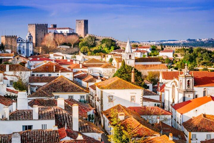 Tour guidato privato da Lisbona: Nazaré & Óbidos