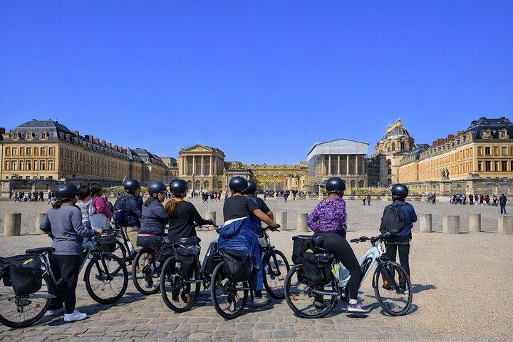 Paris til Versailles på elcykel: Marked, picnic og slot