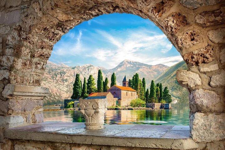 Private Perast en Onze-Lieve-Vrouw van de Rotsen Tour