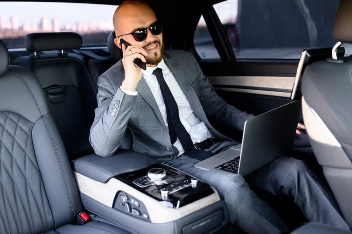 NYC Airports All Inclusive Private Arrival Transfer to Brooklyn