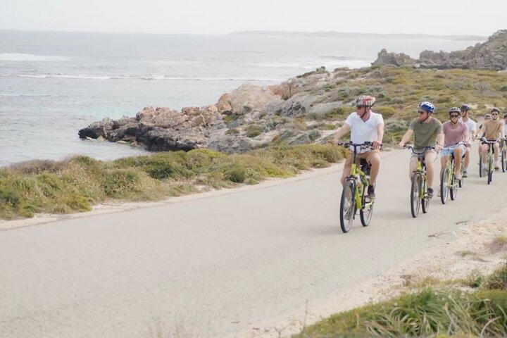 PUBLIC TOUR > Wadjemup Tour Rottnest Island E Bike Adventure
