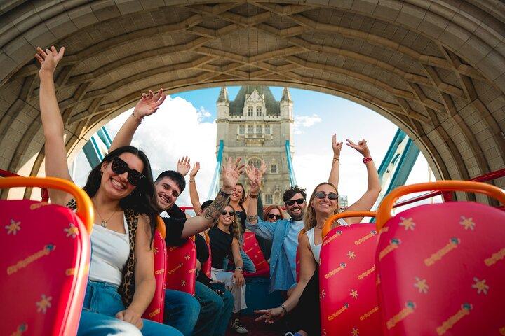 London 360 One Way Thames River Trip und Hop On Hop Off Bustour