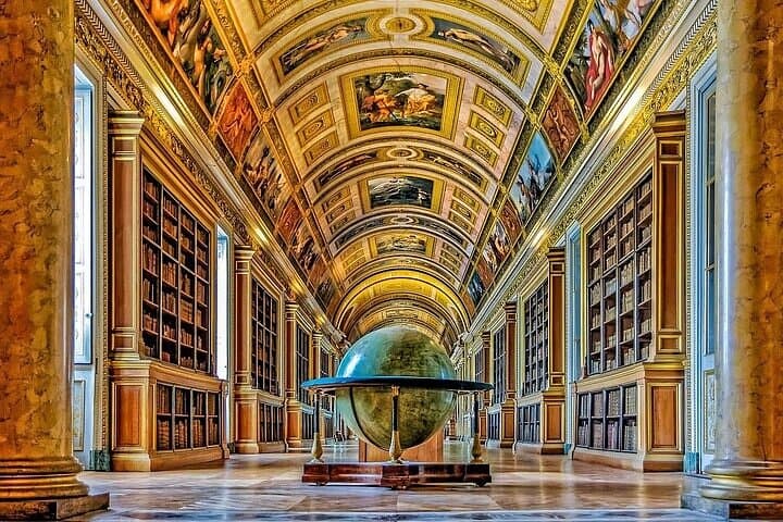 Fontainebleau & Barbizon Half Day Guided Tour from Paris + Entry