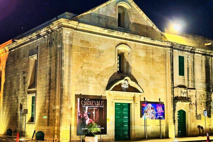 Escándalo y desorden : Caballeros oscuros en La Valeta - Tour a pie