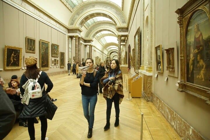 Louvre Museum Experience – Group, Private, or Solo