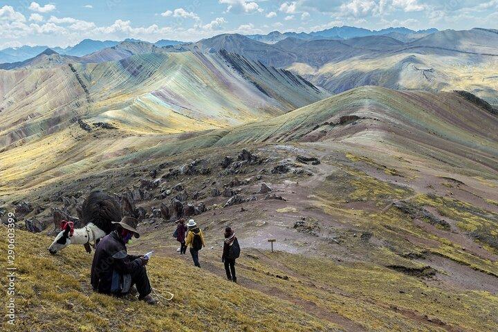 Montaña de 7 Colores Dagstur med lunchbuffé