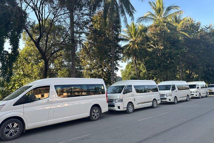 Luang Prabang nach Bahnhof Geteiltes Minivan-Ticket oder Privat