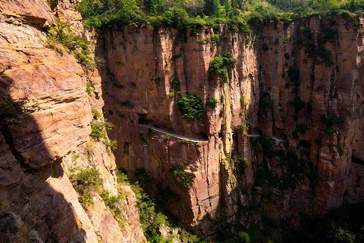 All Inclusive Private Day Tour naar Guoliangcun vanuit Zhengzhou